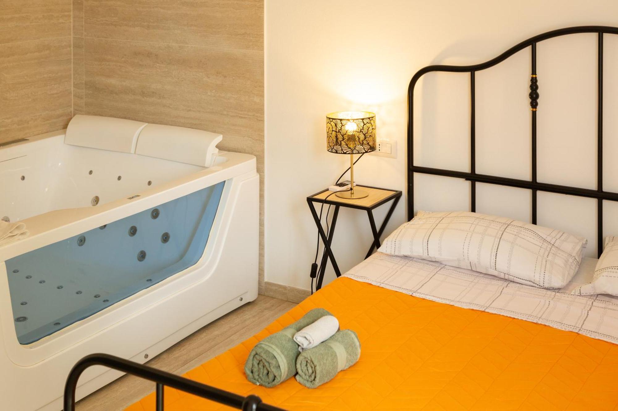 Maris Suite - Appartamento Con Vasca Idromassaggio Alguer Exterior foto