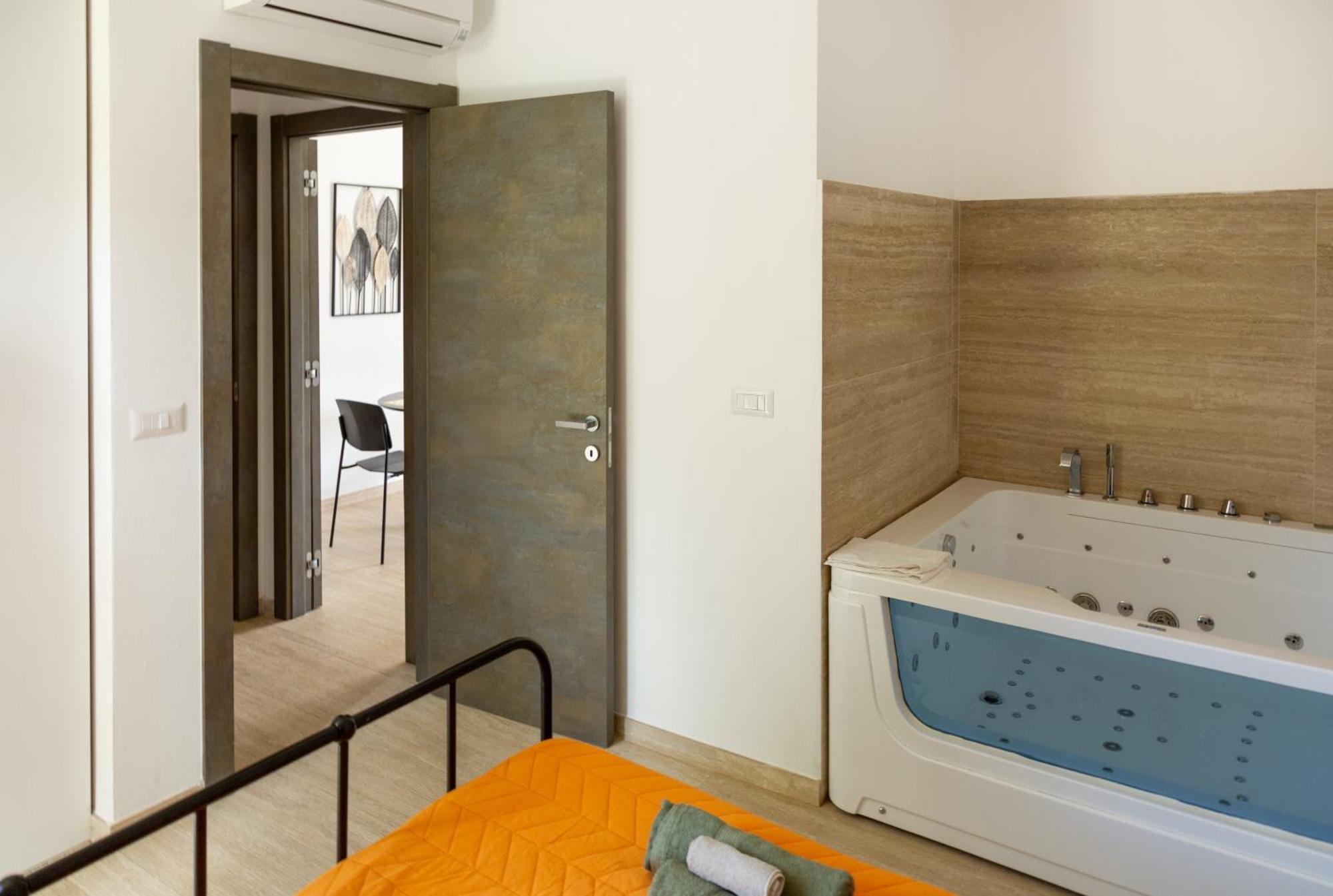 Maris Suite - Appartamento Con Vasca Idromassaggio Alguer Exterior foto