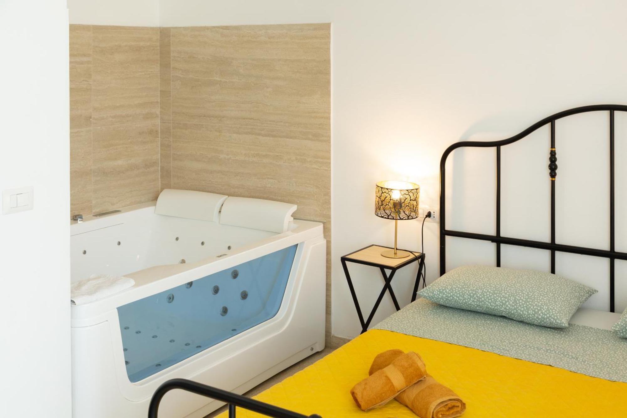 Maris Suite - Appartamento Con Vasca Idromassaggio Alguer Exterior foto