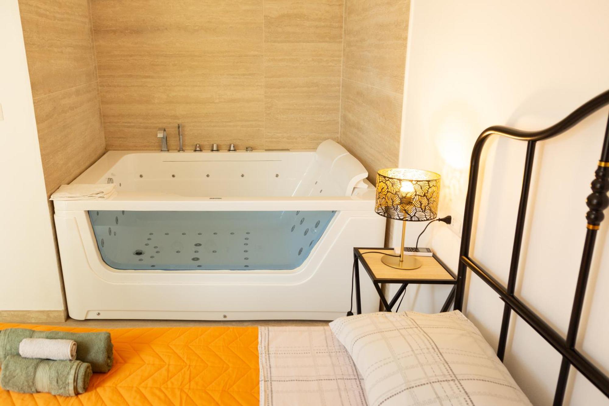 Maris Suite - Appartamento Con Vasca Idromassaggio Alguer Exterior foto